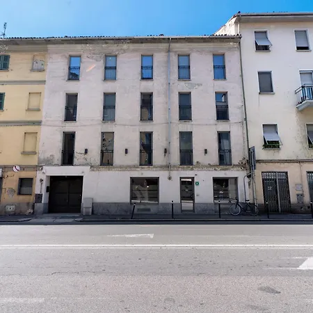 Affitta 3* Novara