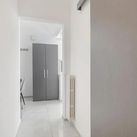 Affitta 3* Novara